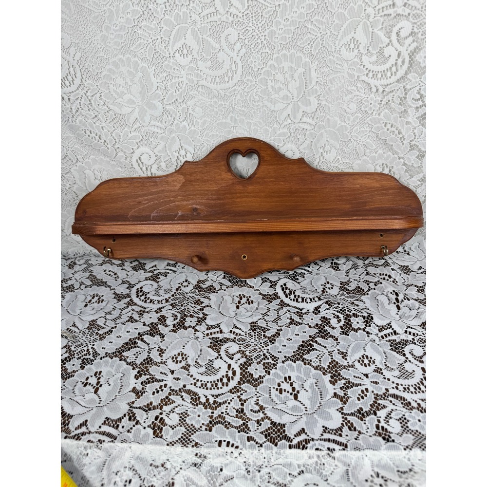 Vintage Rustic Wood Wall Display Shelf Heart Cutout Pegs Hooks Honey Oak